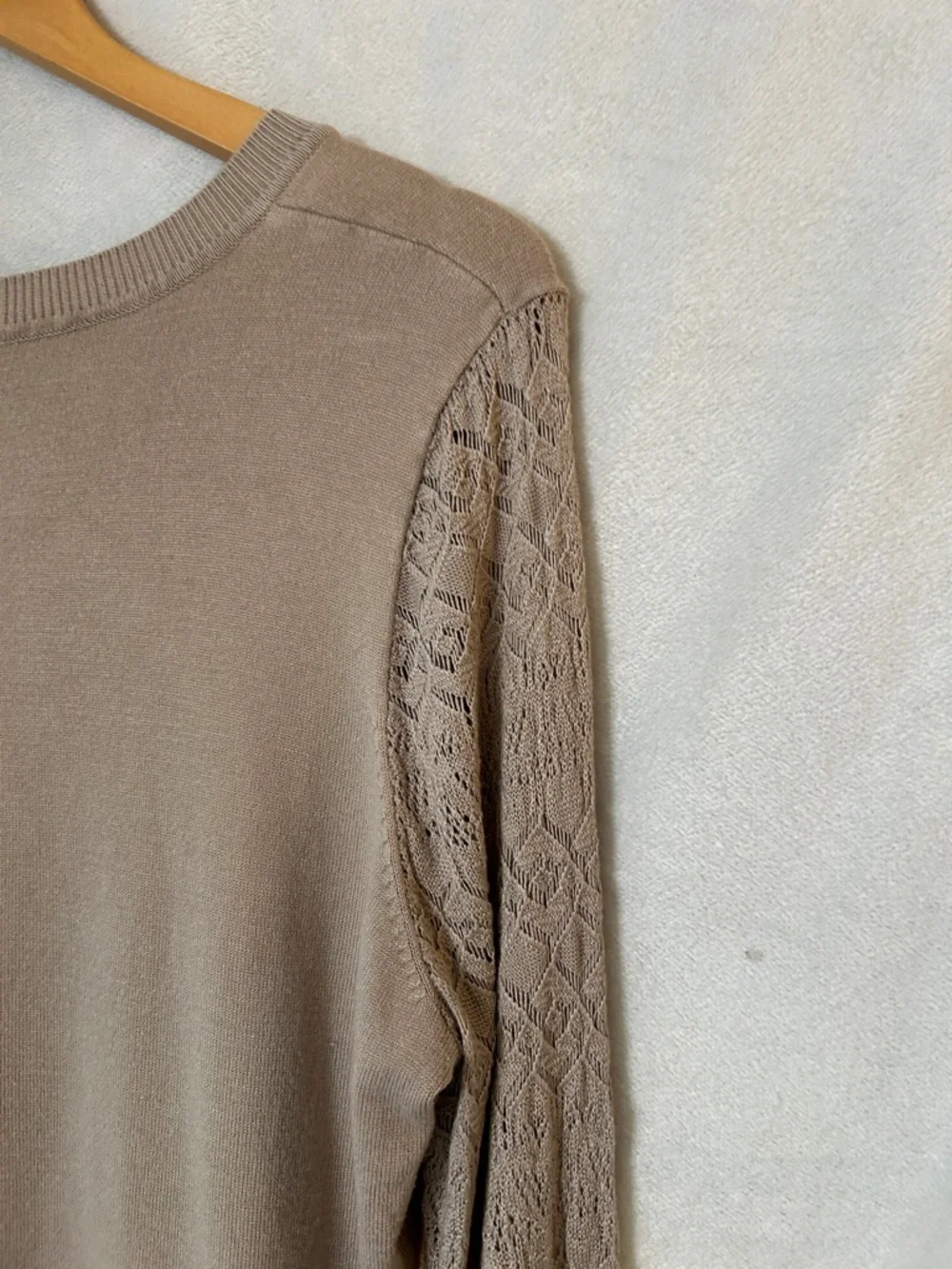 Taupe Knit Sweater with Lace Sleeve Panels - Picture 8 of 11